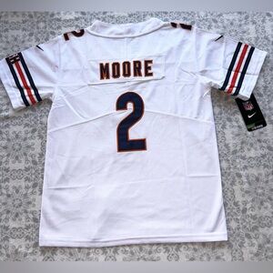 NWT Youth Small Chicago Bears On Field Jersey DJ Moore #2